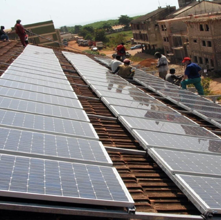 Compromiso con la economia social Compromiso con la economia social